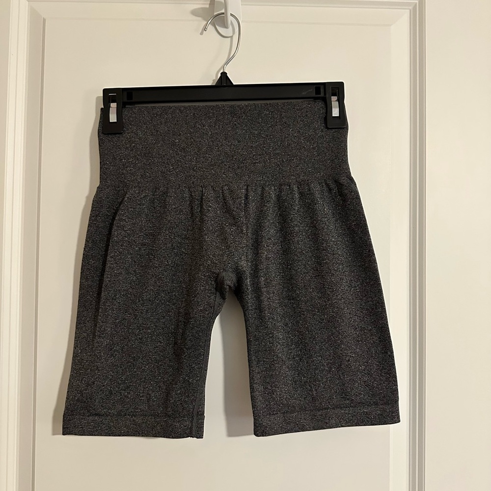 MEDIUM NVGTN Women's Shorts